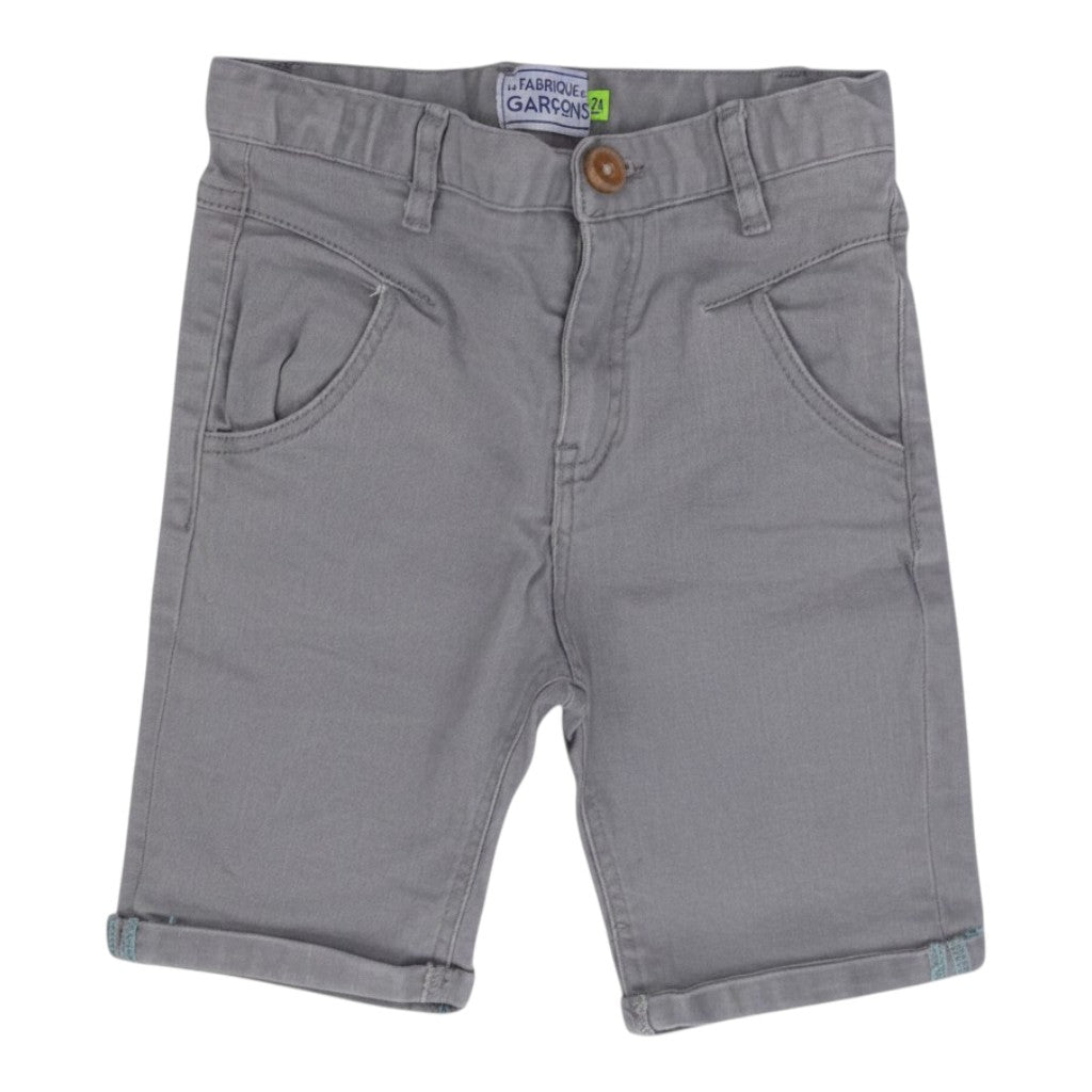 Short jeans